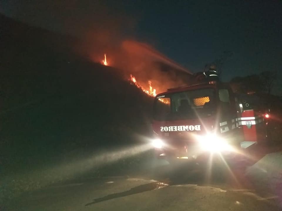 Cuerpo de Bomberos de Aguachica atienden incendios forestales en la zona urbana y rural