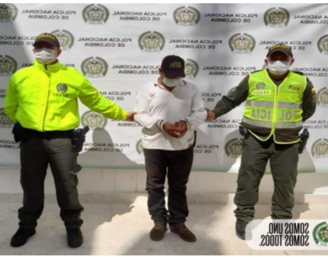 Un hombre capturado por orden judicial por el delito de Acceso Carnal Violento