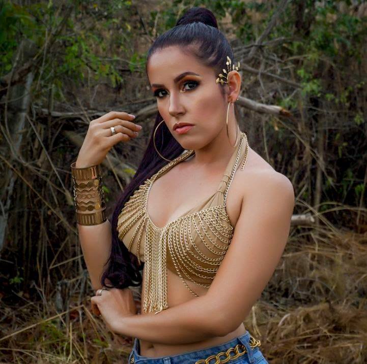 Alvy la Bella nos cuenta detalles de su primera producción musical