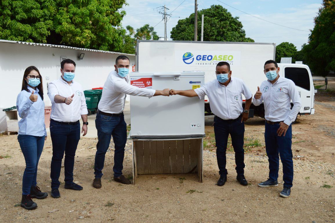 Hospital Regional recibió en comodato refrigerador para almacenamiento de residuos peligrosos