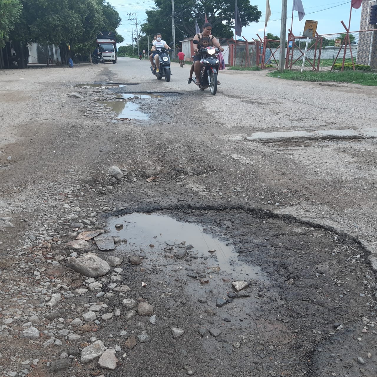 En total deterioro la malla vial de Aguachica