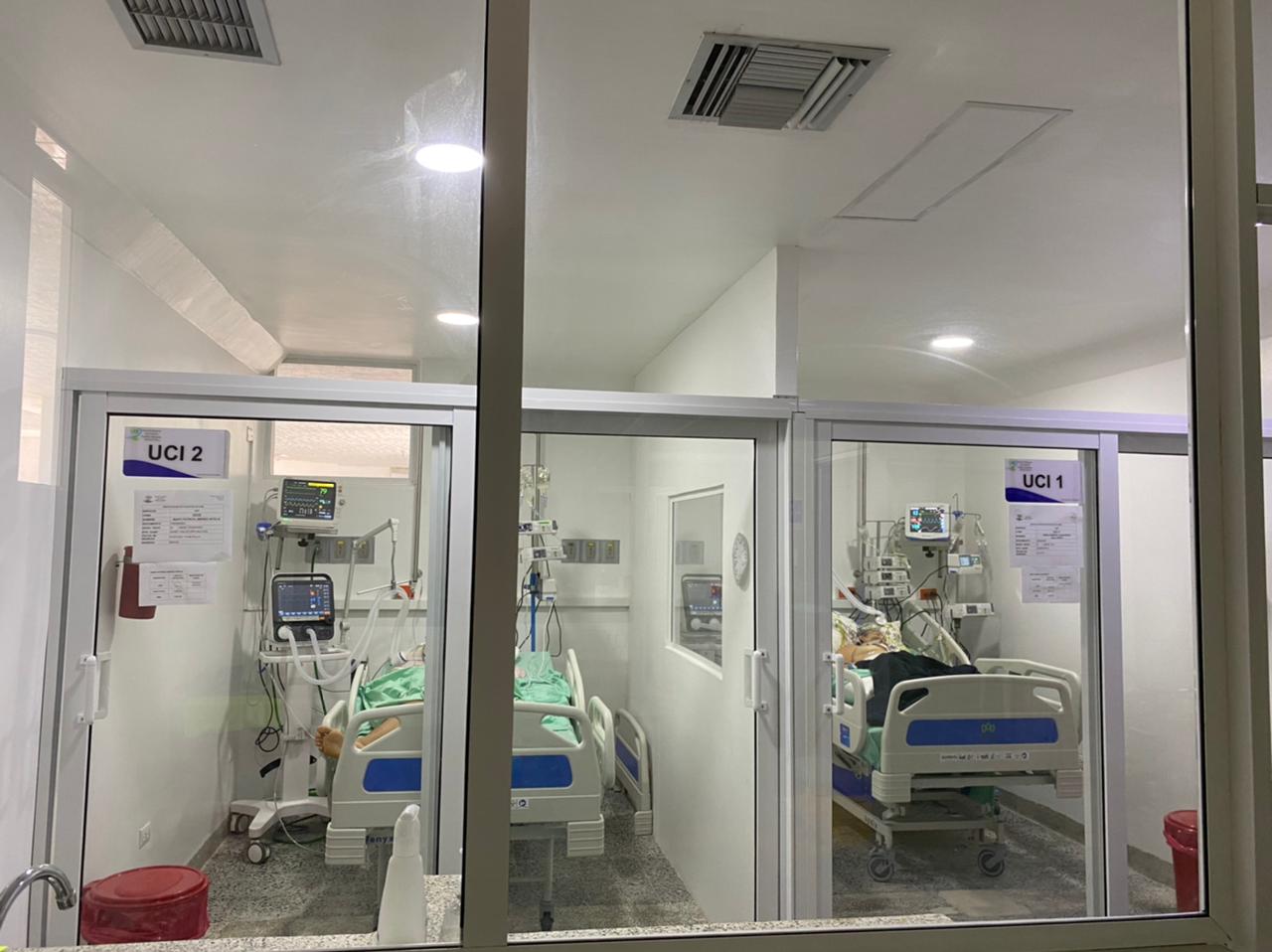 El José David Padilla Villafañe continúa atendiendo pacientes Covid en la UCI