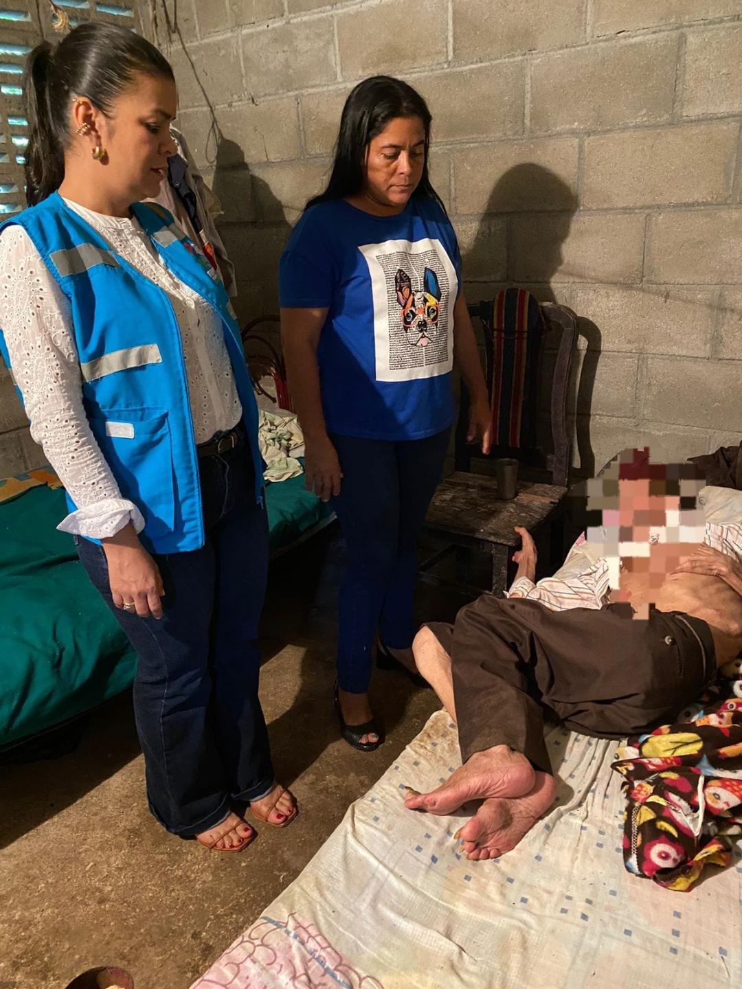 Dos adultos mayores en estado de abandono en el corregimiento de Norean