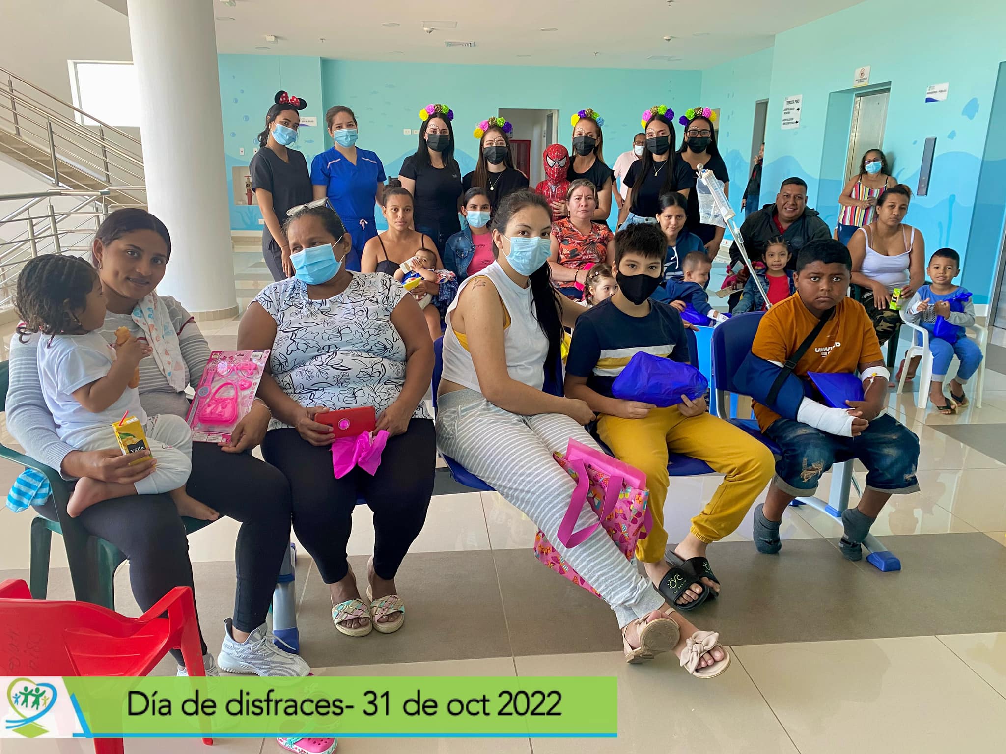Hospital Regional celebró el Día del Halloween “Un juguete – una sonrisa”