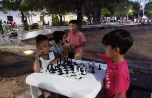 Ajedrez al parque, la dinámica que impulsa el club El Pastorcito en Aguachica