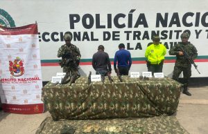 Soldados del Ejército Nacional capturaron a dos presuntos integrantes del Clan del Golfo en La Guajira