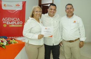 Comfacesar certifica a 54 cesantes en competencias claves para el mercado laboral