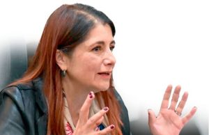 Iris Marín Ortiz es la nueva defensora del Pueblo