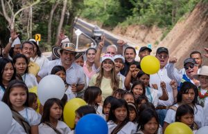 Gobernadora Elvia Milena Sanjuan inauguró 5,7 kilómetros de la vía Gimai – Minas de Iracal, en Pueblo Bello