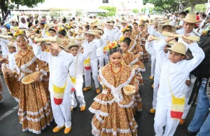 Comfacesar promueve folclor y cultura en el Festival Vallenato