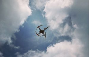Ataque terrorista con drones deja militares heridos en base del ejército en El Tarra
