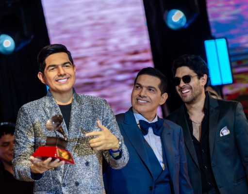 Peter Manjarrés fue destacado por los Upar Awards y el Gobierno del Cesar, en su honor, develó figura hiperrealista