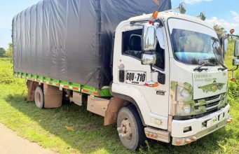 Policía Nacional recupera camión hurtado en Aguachica y ubicado en zona rural de Pelaya