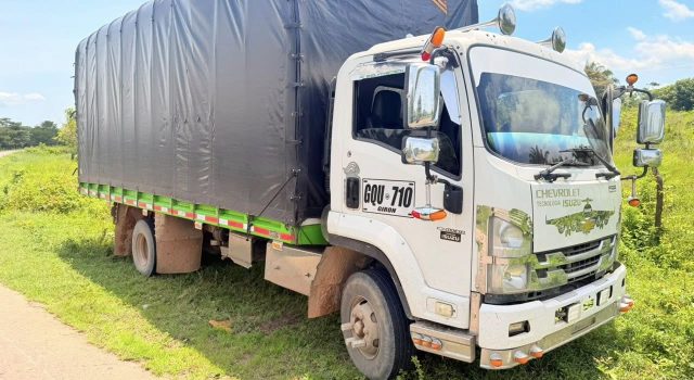 Policía Nacional recupera camión hurtado en Aguachica y ubicado en zona rural de Pelaya