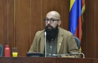 Por presunta participación política la Procuraduría suspende provisionalmente al director de la UNGRD