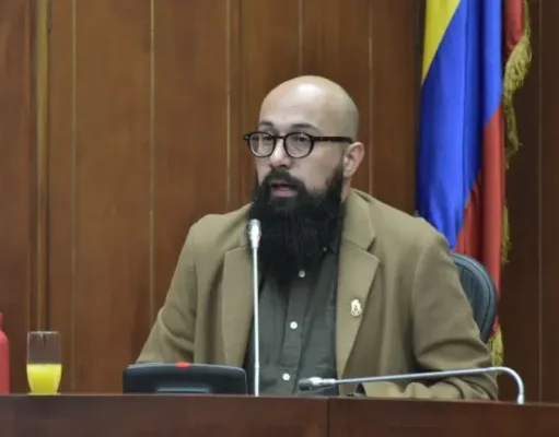 Por presunta participación política la Procuraduría suspende provisionalmente al director de la UNGRD